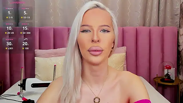 KailaCrystall online show from 12-17-25, 01:22