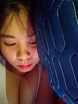 Squirrel-Pear online show from 12-13-25, 11:54