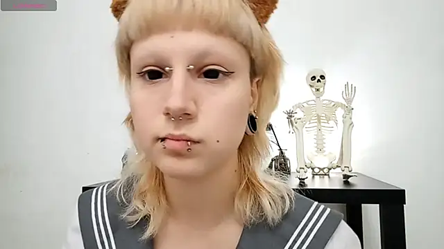 Snapshot of VetaBeghtol chatting on 10-25-25, 03:18 VetaBeghtol online show from 10-25-25, 03:18