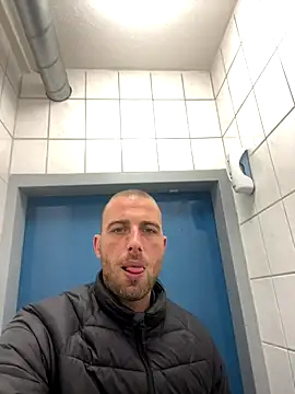 Rotteei1 online show from 11-17-25, 12:33