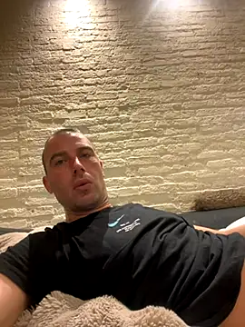 Rotteei1 online show from 11-23-25, 04:01