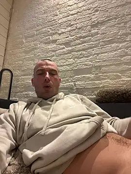 Rotteei1 online show from 02-01-26, 01:09