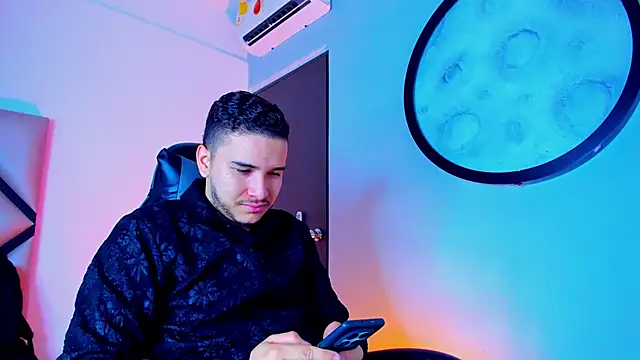 mike 257 online show from 11-29-25, 11:57