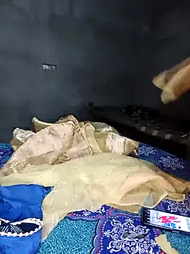 Hot cauple indian online show from 05-08-26, 07:03