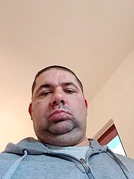 Snapshot of marek2355 chatting on 10-20-25, 11:54 marek2355 online show from 10-20-25, 11:54
