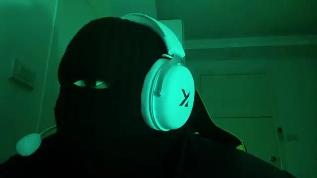 Snapshot of scolor chatting on 11-02-25, 01:46 scolor online show from 11-02-25, 01:46