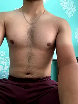 Snapshot of wolfffff32 chatting on 10-19-25, 04:57 wolfffff32 online show from 10-19-25, 04:57