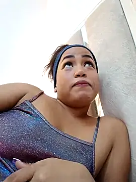 NahomiWalker  online show from 11-12-25, 06:30