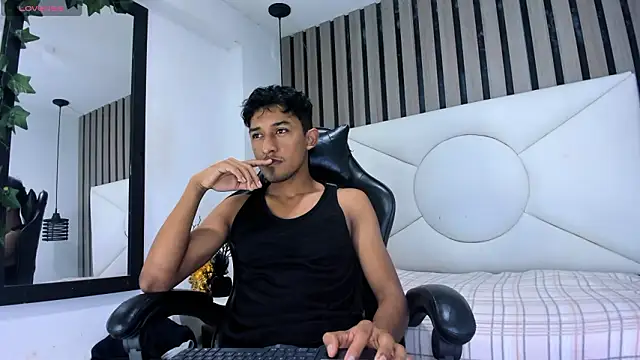 Snapshot of Natzuki_1 chatting on 02-17-26, 12:01 Natzuki 1 online show from 02-17-26, 12:01