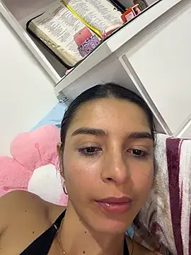 Snapshot of violeta365 chatting on 06-26-26, 05:17 violeta365 online show from 06-26-26, 05:17
