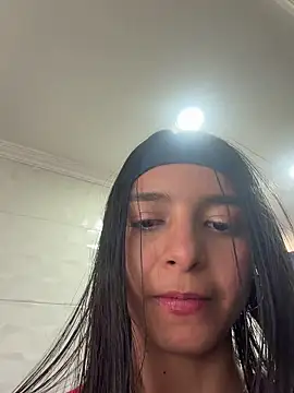 Snapshot of violeta365 chatting on 07-20-26, 05:15 violeta365 online show from 07-20-26, 05:15
