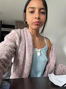 Snapshot of violeta365 chatting on 07-27-26, 02:13 violeta365 online show from 07-27-26, 02:13