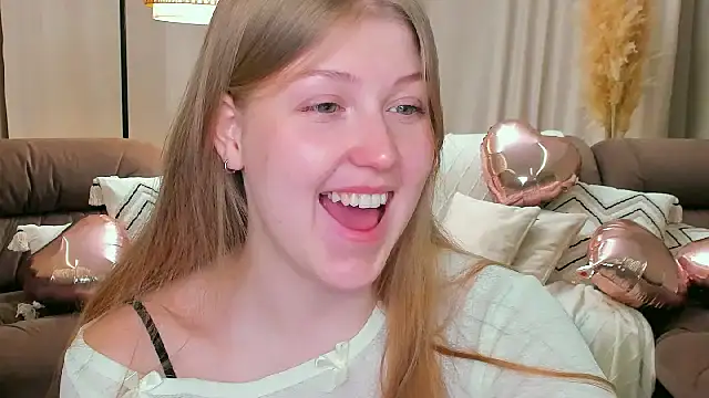 Stella Light online show from 02-20-26, 06:19