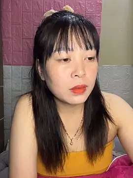 Butterfly kee online show from 11-06-25, 02:07