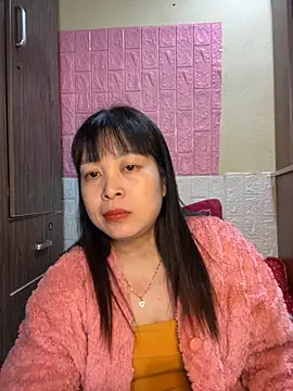 Butterfly kee online show from 11-19-25, 02:28