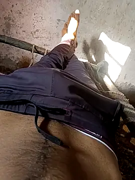 Saddam2332 online show from 11-08-25, 10:04