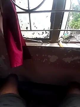 Snapshot of bindasbruno chatting on 10-30-25, 08:27 bindasbruno online show from 10-30-25, 08:27