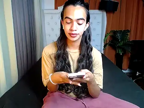 luv trix online show from 02-10-26, 11:36