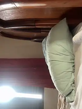 Snapshot of wellingtonmds chatting on 10-23-25, 10:25 wellingtonmds online show from 10-23-25, 10:25