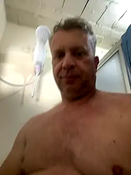 Snapshot of wellingtonmds chatting on 11-19-25, 09:53 wellingtonmds online show from 11-19-25, 09:53