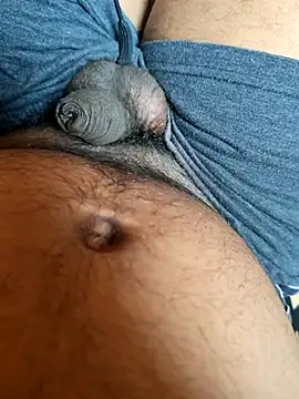 Snapshot of UNIT734 chatting on 11-15-25, 07:05 UNIT734 online show from 11-15-25, 07:05