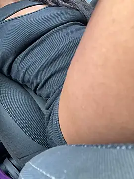 raphaelasoares online show from 11-05-25, 04:29