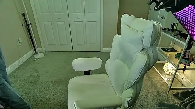 Snapshot of AngieFae_ chatting on 03-14-26, 10:59 AngieFae online show from 03-14-26, 10:59