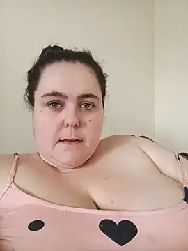 Snapshot of Maya_29x chatting on 10-24-25, 01:07 Maya 29x online show from 10-24-25, 01:07