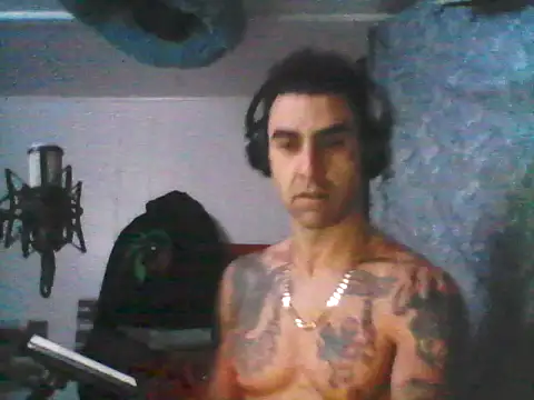 Snapshot of alphacloudGod chatting on 03-18-26, 04:04 alphacloudGod online show from 03-18-26, 04:04