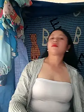 Snapshot of lisa-bae00 chatting on 02-15-26, 08:46 lisa-bae00 online show from 02-15-26, 08:46