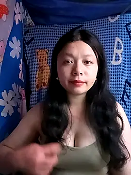 Snapshot of lisa-bae00 chatting on 02-16-26, 12:01 lisa-bae00 online show from 02-16-26, 12:01