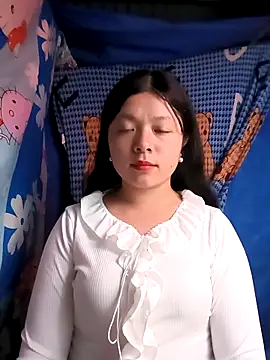 Snapshot of lisa-bae00 chatting on 02-18-26, 12:01 lisa-bae00 online show from 02-18-26, 12:01