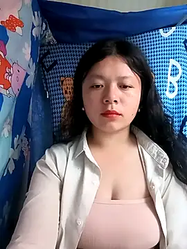 Snapshot of lisa-bae00 chatting on 02-22-26, 12:12 lisa-bae00 online show from 02-22-26, 12:12