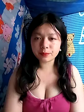 Snapshot of lisa-bae00 chatting on 02-27-26, 12:16 lisa-bae00 online show from 02-27-26, 12:16