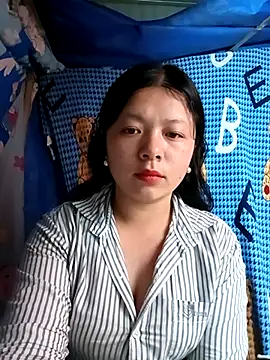 Snapshot of lisa-bae00 chatting on 03-05-26, 11:45 lisa-bae00 online show from 03-05-26, 11:45