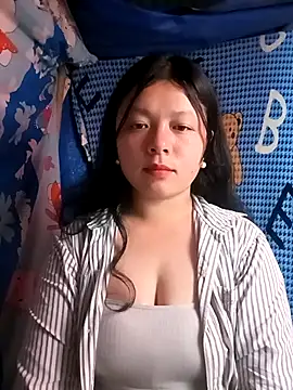 Snapshot of lisa-bae00 chatting on 03-14-26, 12:21 lisa-bae00 online show from 03-14-26, 12:21