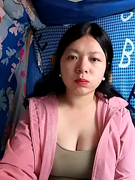 Snapshot of lisa-bae00 chatting on 03-16-26, 11:42 lisa-bae00 online show from 03-16-26, 11:42