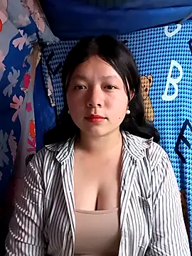 Snapshot of lisa-bae00 chatting on 03-18-26, 12:41 lisa-bae00 online show from 03-18-26, 12:41