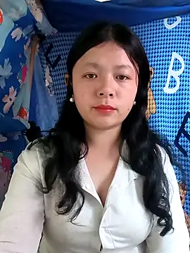 Snapshot of lisa-bae00 chatting on 03-23-26, 12:58 lisa-bae00 online show from 03-23-26, 12:58