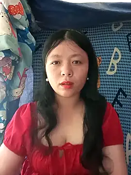 Snapshot of lisa-bae00 chatting on 03-25-26, 04:51 lisa-bae00 online show from 03-25-26, 04:51