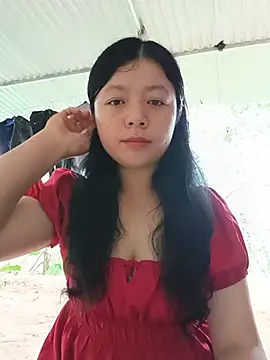 Snapshot of lisa-bae00 chatting on 06-28-26, 01:33 lisa-bae00 online show from 06-28-26, 01:33