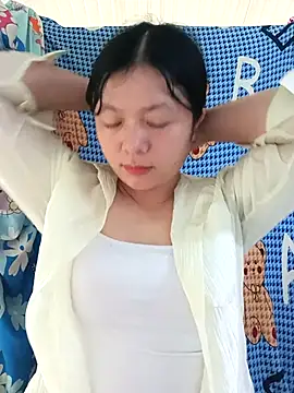 Snapshot of lisa-bae00 chatting on 07-02-26, 01:05 lisa-bae00 online show from 07-02-26, 01:05