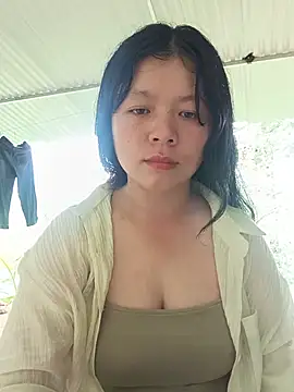 Snapshot of lisa-bae00 chatting on 07-05-26, 05:47 lisa-bae00 online show from 07-05-26, 05:47