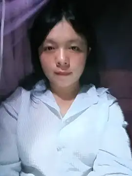 Snapshot of lisa-bae00 chatting on 07-06-26, 12:57 lisa-bae00 online show from 07-06-26, 12:57
