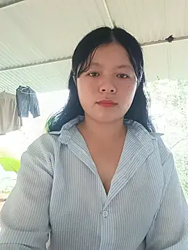 Snapshot of lisa-bae00 chatting on 07-14-26, 10:21 lisa-bae00 online show from 07-14-26, 10:21
