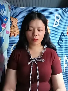 Snapshot of lisa-bae00 chatting on 07-16-26, 01:28 lisa-bae00 online show from 07-16-26, 01:28