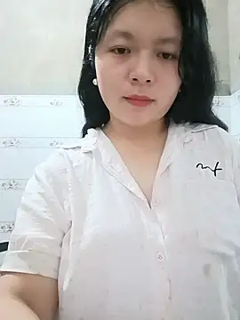 Snapshot of lisa-bae00 chatting on 07-31-26, 02:16 lisa-bae00 online show from 07-31-26, 02:16