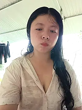 Snapshot of lisa-bae00 chatting on 08-08-26, 03:41 lisa-bae00 online show from 08-08-26, 03:41