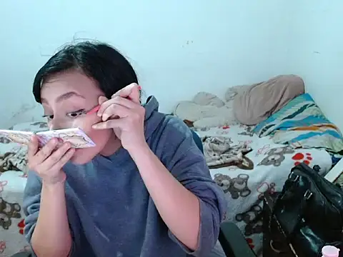 Snapshot of fresita_streamer chatting on 10-31-25, 05:08 fresita streamer online show from 10-31-25, 05:08