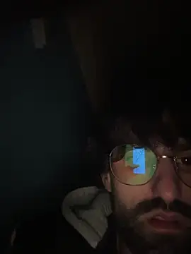 Snapshot of Paapii1098 chatting on 11-04-25, 02:21 Paapii1098 online show from 11-04-25, 02:21